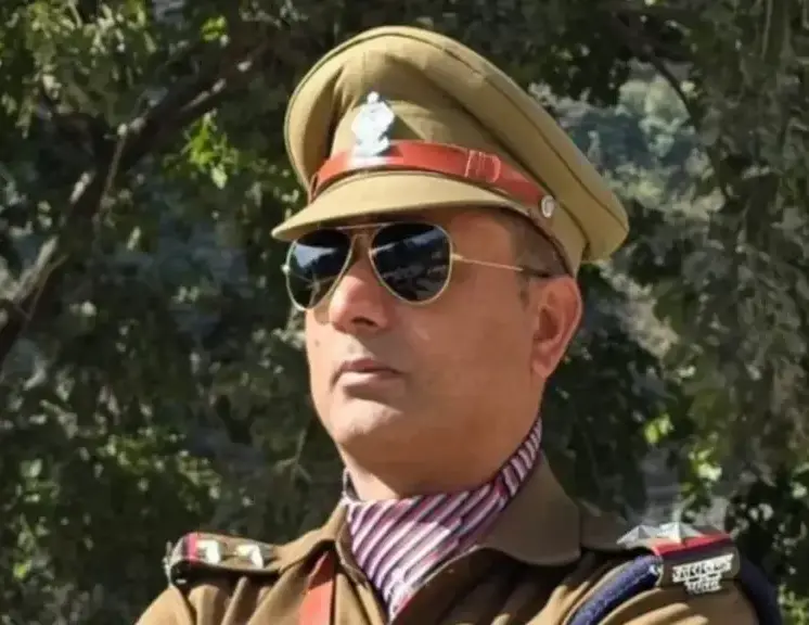 Uttarakhand: बदरीनाथ हाईवे पर दर्दनाक हादसा, शिवपुरी चौकी इंचार्ज विनोद शर्मा की खाई में गिरने से मौत